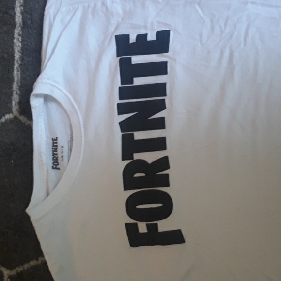 Boys Fortnite Tshirt L - Picture 2 of 4